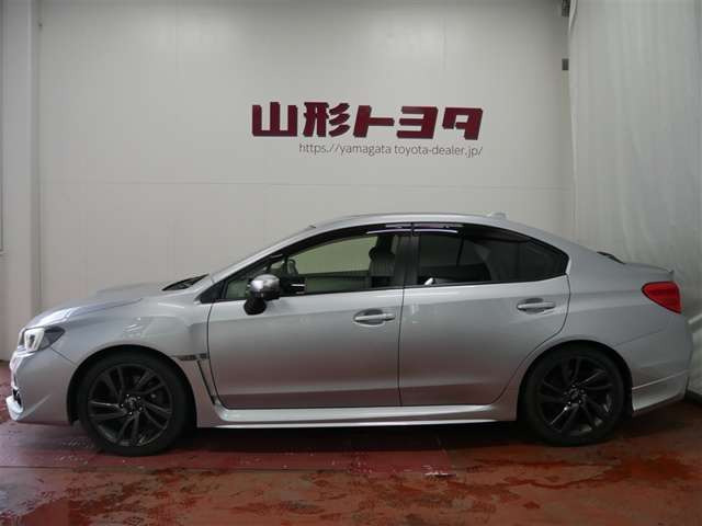 WRXS4 2.0 GT アイサイト 4WD