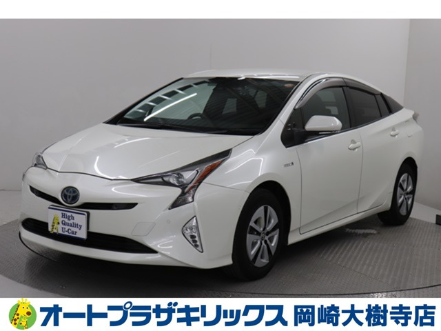 プリウス1.8 A E-Four 4WD