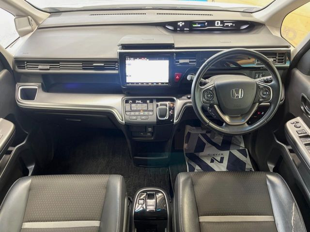 ステップワゴン2.0 e:HEV スパーダ G EX ホンダセンシング