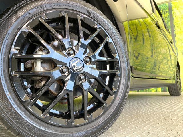 �y�����A���~�z�C�[���z�O�ςɃ}�b�`���������A���~�z�C�[���𑕒����Ă���܂��B�e��ЊO�A���~�z�C�[����A�X�^�b�h���X�^�C�����戵�����Ă���܂��B���񂲑��k����������