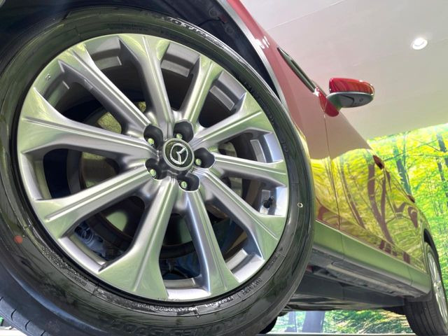 �y����20�C���`�A���~�z�C�[���z�O�ςɃ}�b�`���������A���~�z�C�[���𑕒����Ă���܂��B�e��ЊO�A���~�z�C�[����A�X�^�b�h���X�^�C�����戵�����Ă���܂��B���񂲑��k����������