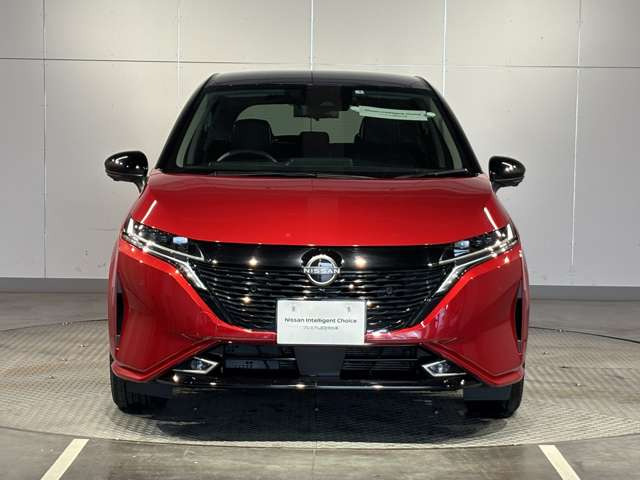 ノートオーラ1.2 G FOUR レザーエディション 4WD