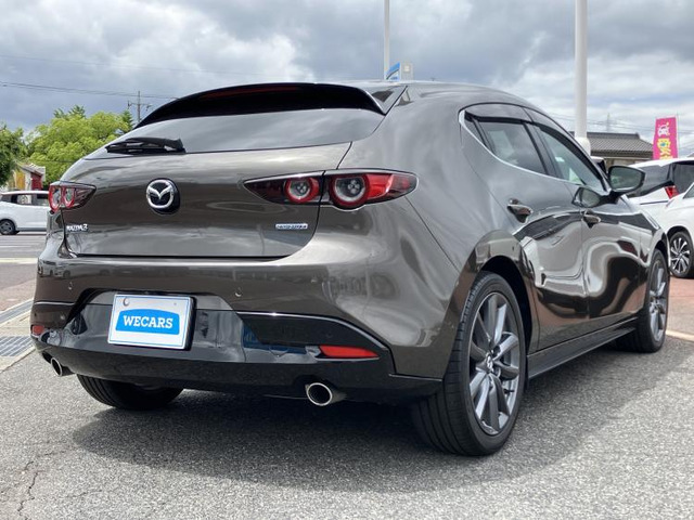 MAZDA3ファストバック1.8 XD バーガンディ セレクション