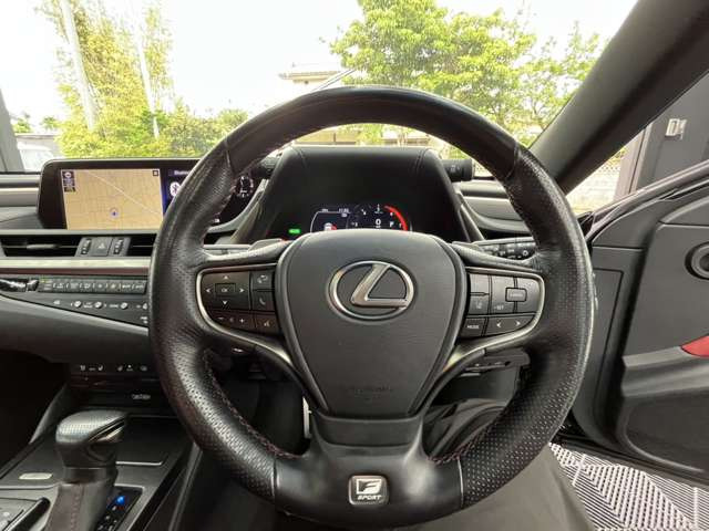 ES300h Fスポーツ