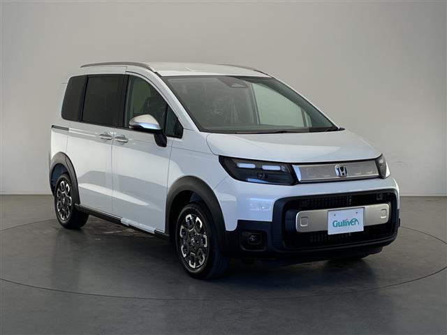 フリード1.5 e:HEV クロスター 4WD