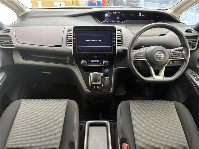 セレナ1.2 e-POWER ハイウェイスターV