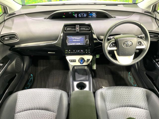 プリウス1.8 S セーフティ プラス