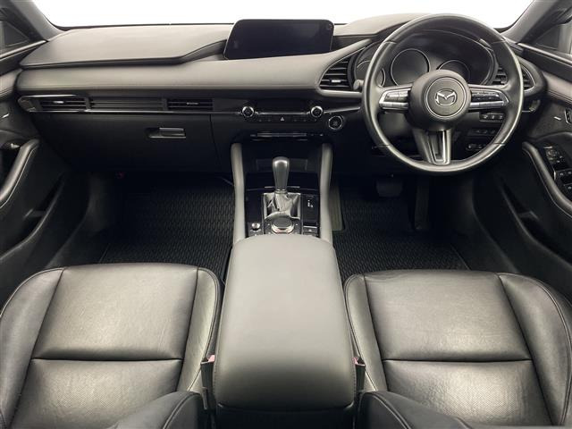 MAZDA3ファストバック1.8 XD Lパッケージ