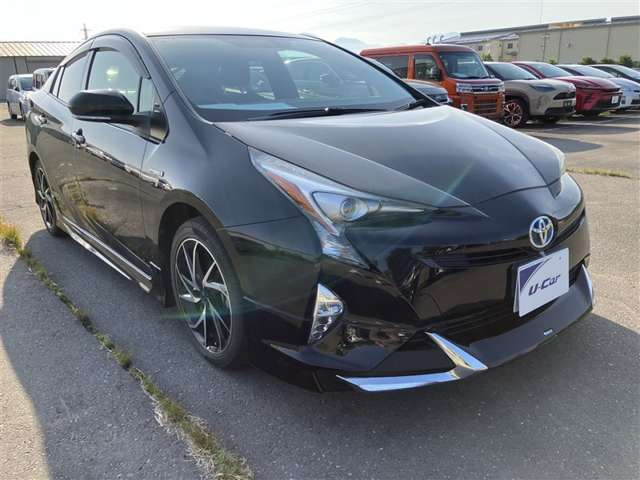 プリウス1.8 S E-Four 4WD
