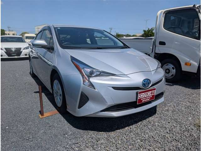プリウス1.8 S