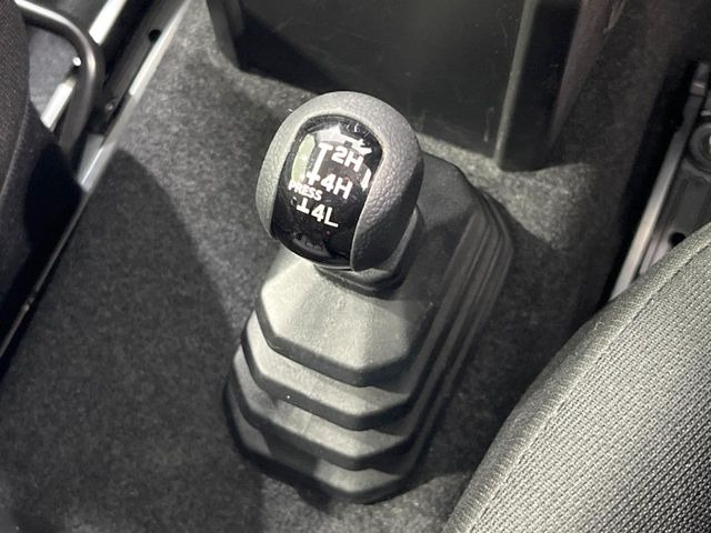 ジムニーシエラ1.5 JC 4WD