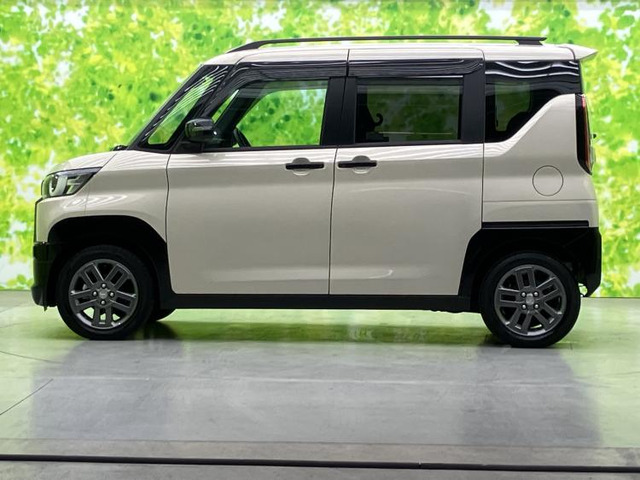 デリカミニT プレミアム 4WD