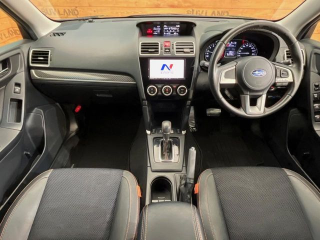 フォレスター2.0 エックスブレイク 4WD