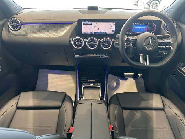 GLAクラスGLA200 d 4マチック アーバン スターズ 4WD