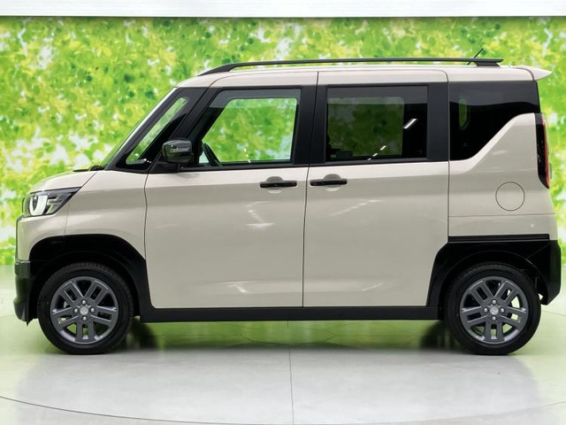 デリカミニG プレミアム リミテッド エディション 4WD