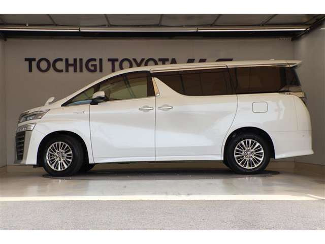 ヴェルファイアハイブリッド 2.5 ZR E-Four 4WD