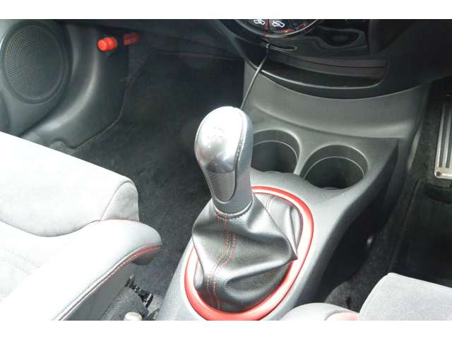 ノート1.6 NISMO S