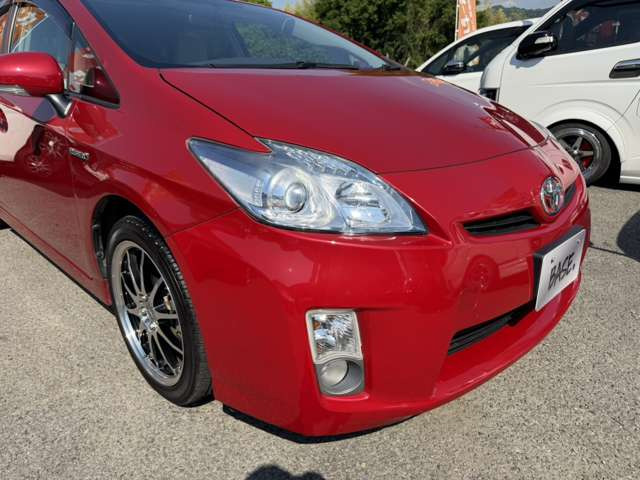 プリウス1.8 S