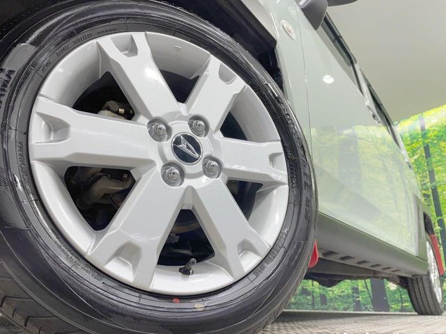 �y����15�C���`�A���~�z�C�[���z�O�ςɃ}�b�`���������A���~�z�C�[���𑕒����Ă���܂��B�e��ЊO�A���~�z�C�[����A�X�^�b�h���X�^�C�����戵�����Ă���܂��B���񂲑��k����������