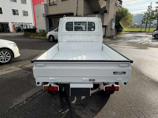 キャリイ