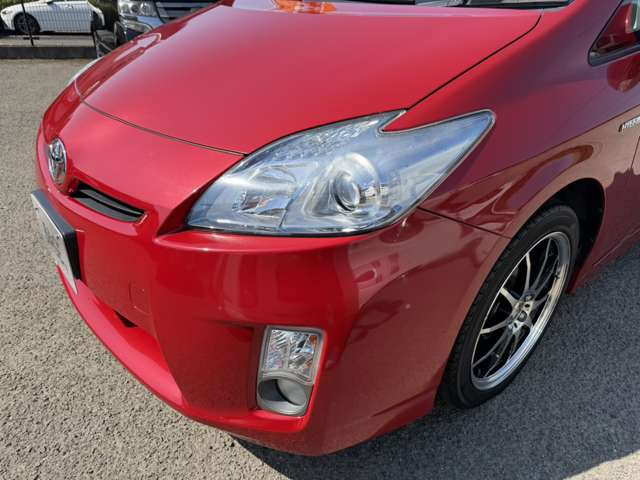 プリウス1.8 S