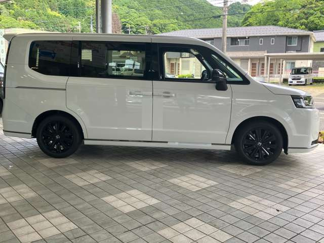 ステップワゴン2.0 e:HEV スパーダ プレミアムライン ブラック エディション