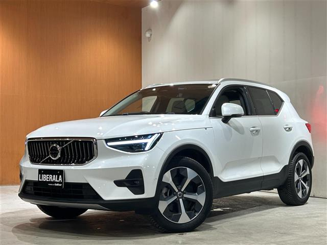 XC40ウルトラ B4 AWD 4WD