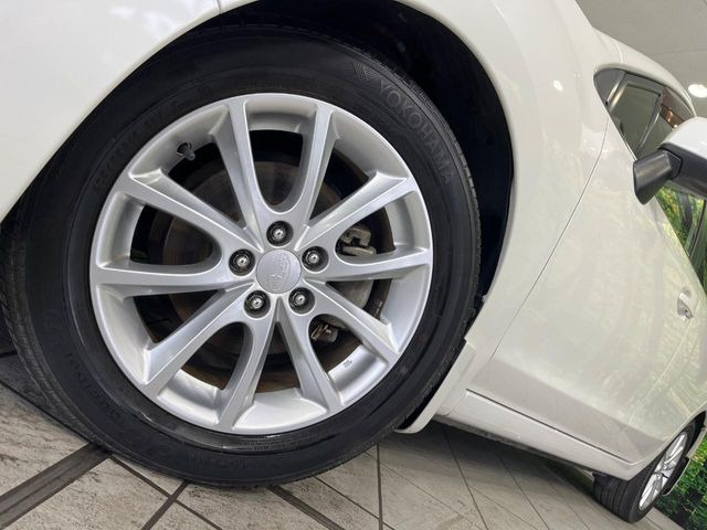 �y����16�C���`�A���~�z�C�[���z�O�ςɃ}�b�`���������A���~�z�C�[���𑕒����Ă���܂��B�e��ЊO�A���~�z�C�[����A�X�^�b�h���X�^�C�����戵�����Ă���܂��B���񂲑��k����������