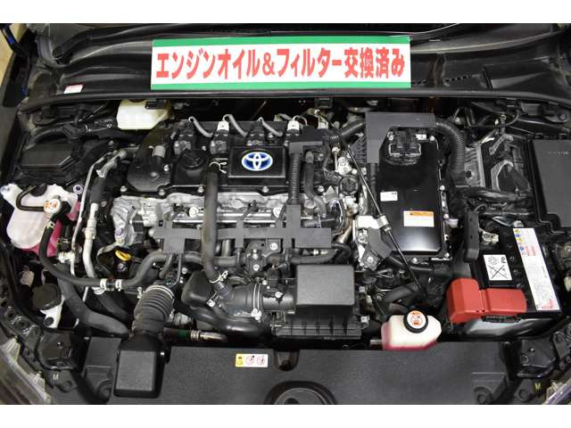 カローラ1.8 ハイブリッド W×B E-Four 4WD