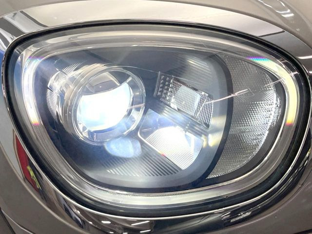 ���A�_�v�e�B�uLED�w�b�h���C�g:��ԑ��s�����ǍD�Ȏ��E���m�ۂ����S���ĉ^�]�ł��鍂�P�xLED�w�b�h���C�g�𑕔�!�_�����x�������A����d�͂��}�����Ă��܂��B