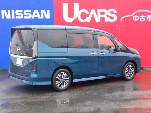 セレナ1.4 e-POWER ハイウェイスターV