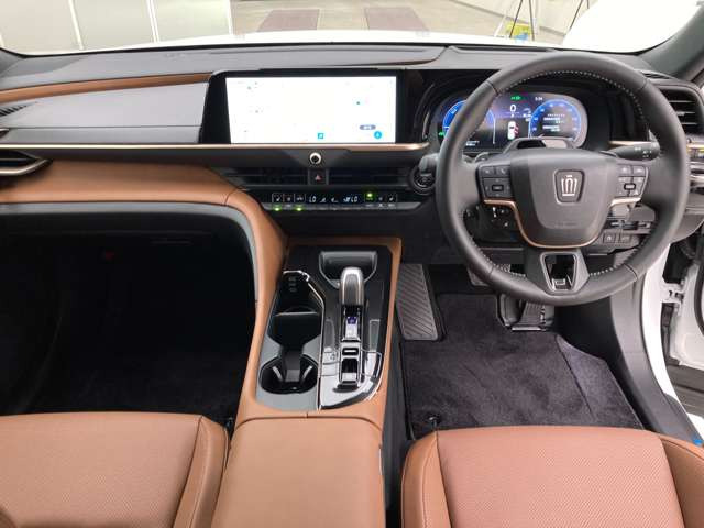 クラウンエステート2.5 Z E-Four 4WD