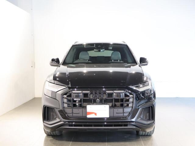 Q855 TFSI クワトロ Sライン 4WD