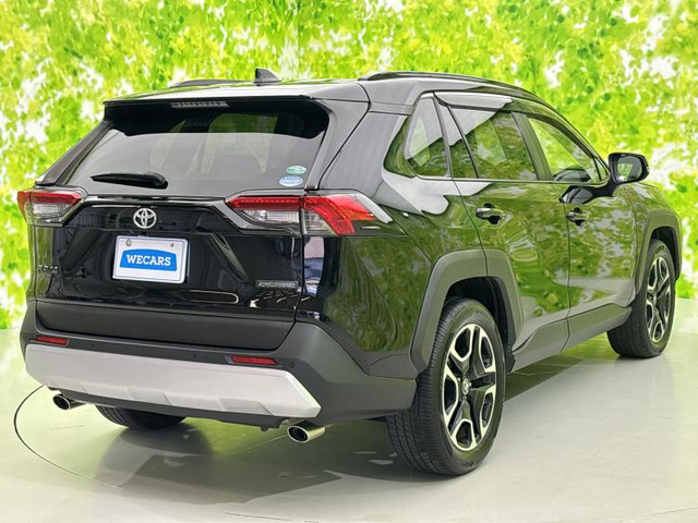 RAV42.0 アドベンチャー 4WD