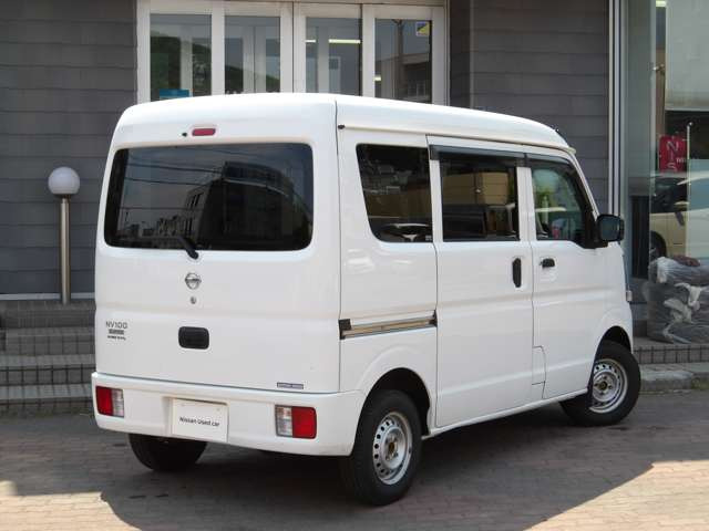 NV100クリッパーDX ハイルーフ 5AGS車 4WD