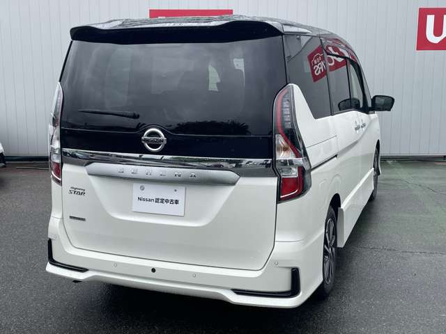 セレナ2.0 ハイウェイスターV