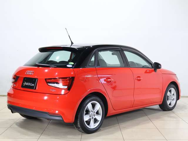 A1スポーツバック1.0 TFSI