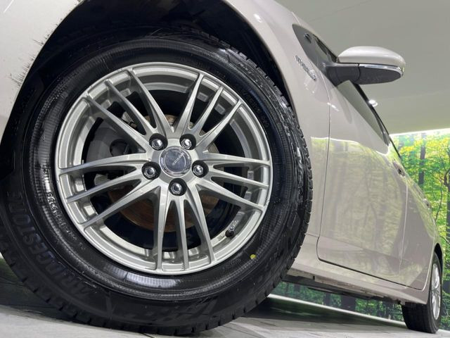�y15�C���`�A���~�z�C�[���z�O�ςɃ}�b�`�����A���~�z�C�[���𑕒����Ă���܂��B�e��A���~�z�C�[����A�X�^�b�h���X�^�C�����戵�����Ă���܂��B���񂲑��k����������