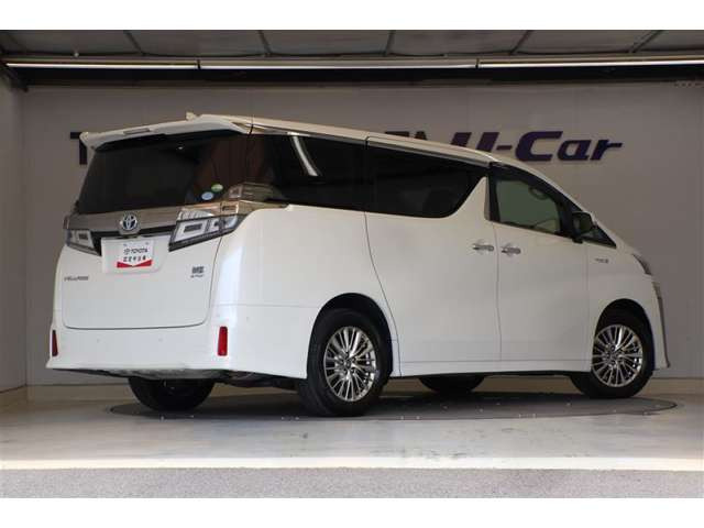 ヴェルファイアハイブリッド 2.5 ZR E-Four 4WD