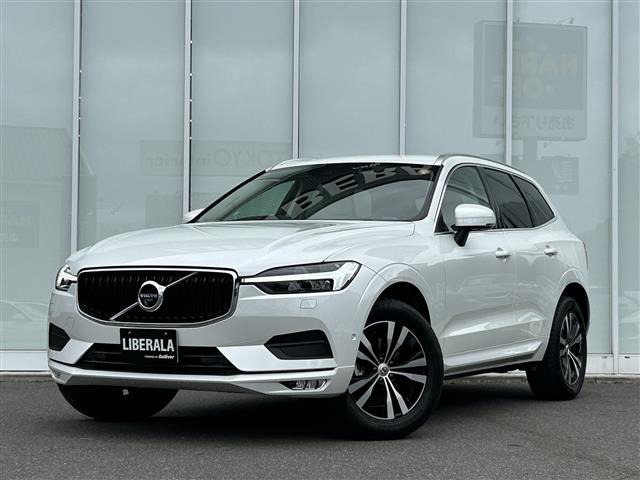 XC60B5 AWD モメンタム 4WD