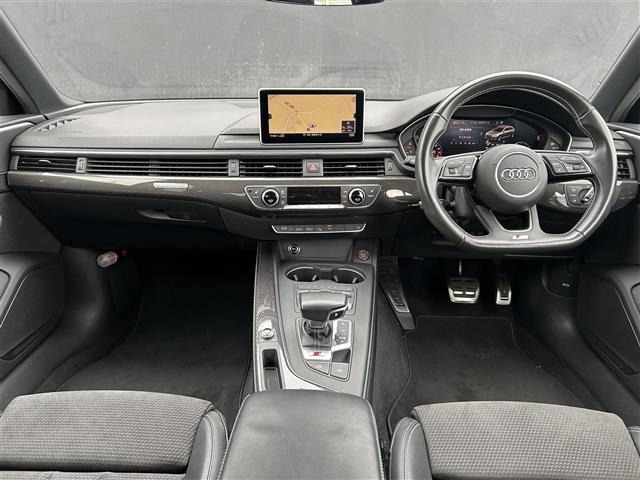 S4アバント3.0 4WD