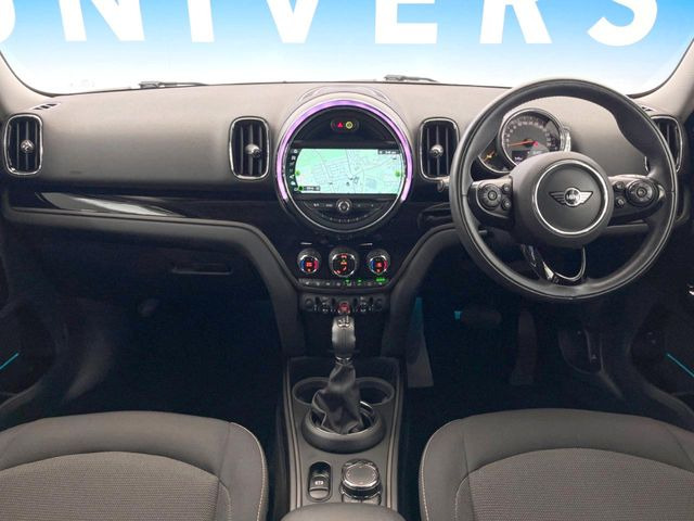 ミニクロスオーバークーパー D オール4 4WD