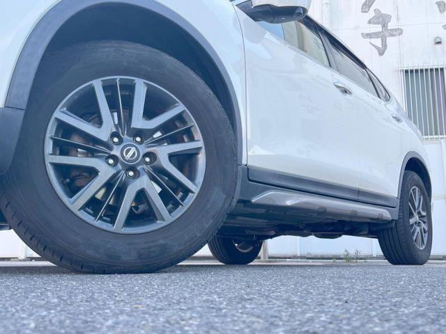 �y17�C���`�A���~�z�C�[���z�O�ςɃ}�b�`�����A���~�z�C�[���𑕒����Ă���܂��B�e��A���~�z�C�[����A�X�^�b�h���X�^�C�����戵�����Ă���܂��B���񂲑��k����������