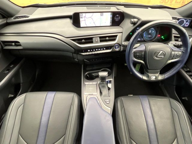 UX250h Fスポーツ スタイル ブルー