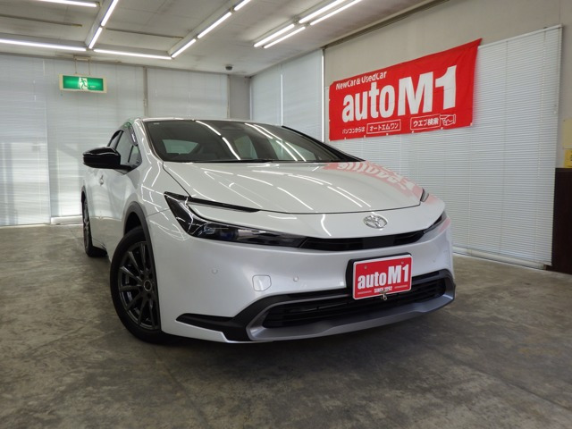 プリウス2.0 G E-Four 4WD