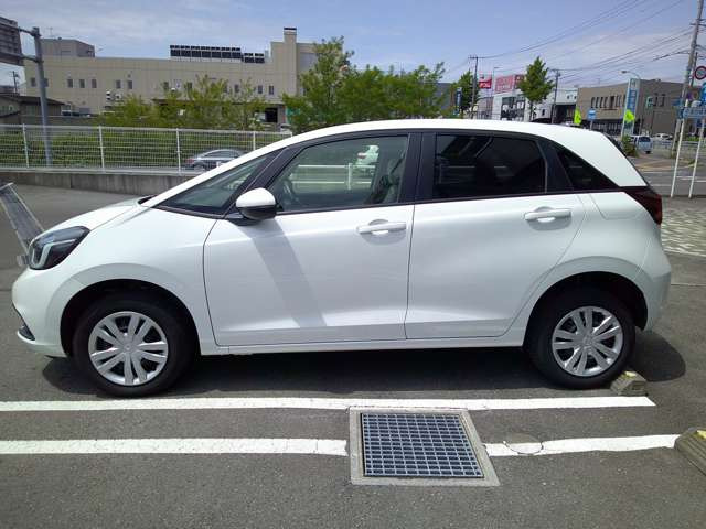 フィット1.5 ホーム 4WD