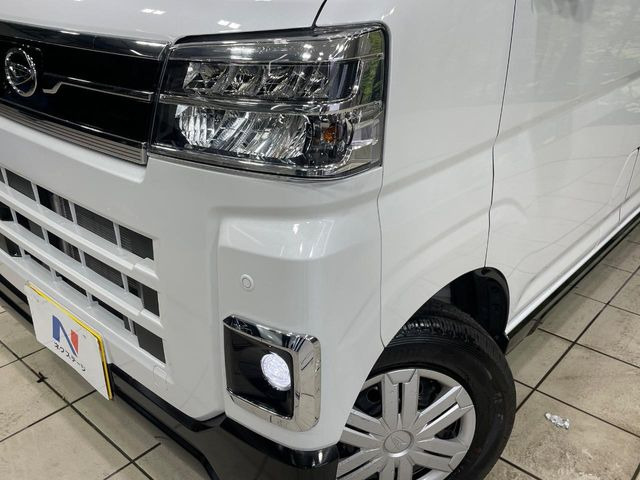 �yLED�w�b�h���C�g�z���V����ԑ��s�����ǍD�Ȏ��E���m�ۂ����S���ĉ^�]�ł��鍂�P�xLED�w�b�h���C�g�𑕔�!�_�����x�������A����d�͂��}�����Ă��܂��B