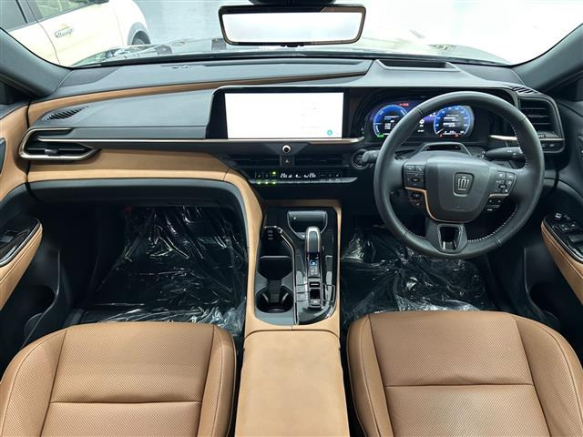 クラウンスポーツ2.5 Z E-Four 4WD