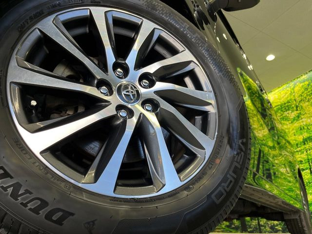 �y����17�C���`�A���~�z�C�[���z�O�ςɃ}�b�`���������A���~�z�C�[���𑕒����Ă���܂��B�e��ЊO�A���~�z�C�[����A�X�^�b�h���X�^�C�����戵�����Ă���܂��B���񂲑��k����������