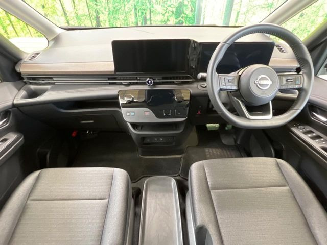 セレナ1.4 e-POWER ハイウェイスターV